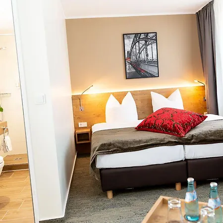 Maingau Hotel 3*