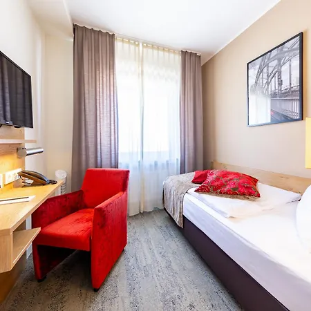 Hotel Maingau 3*
